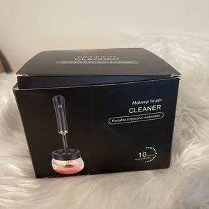 Make up cleaner